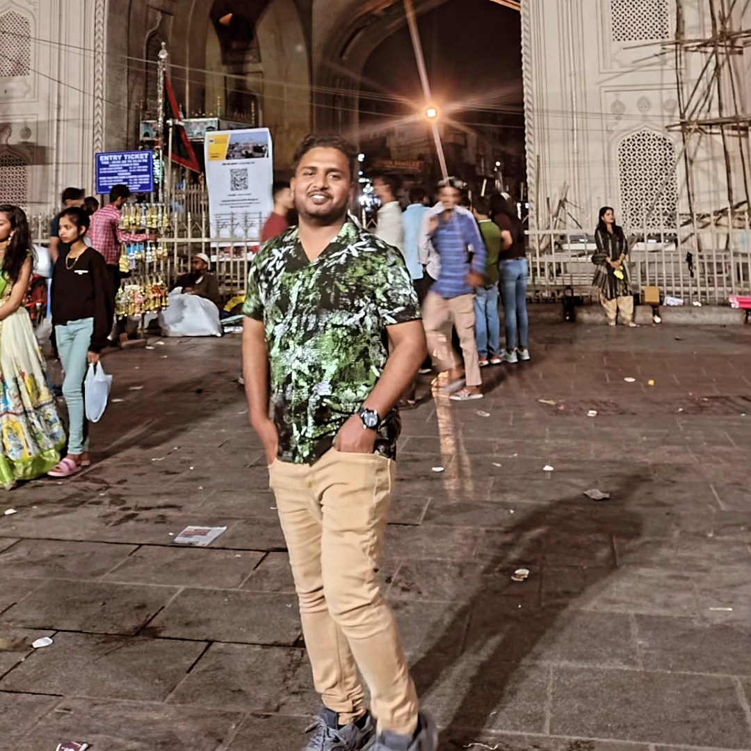 Midnight stroll near Charminar