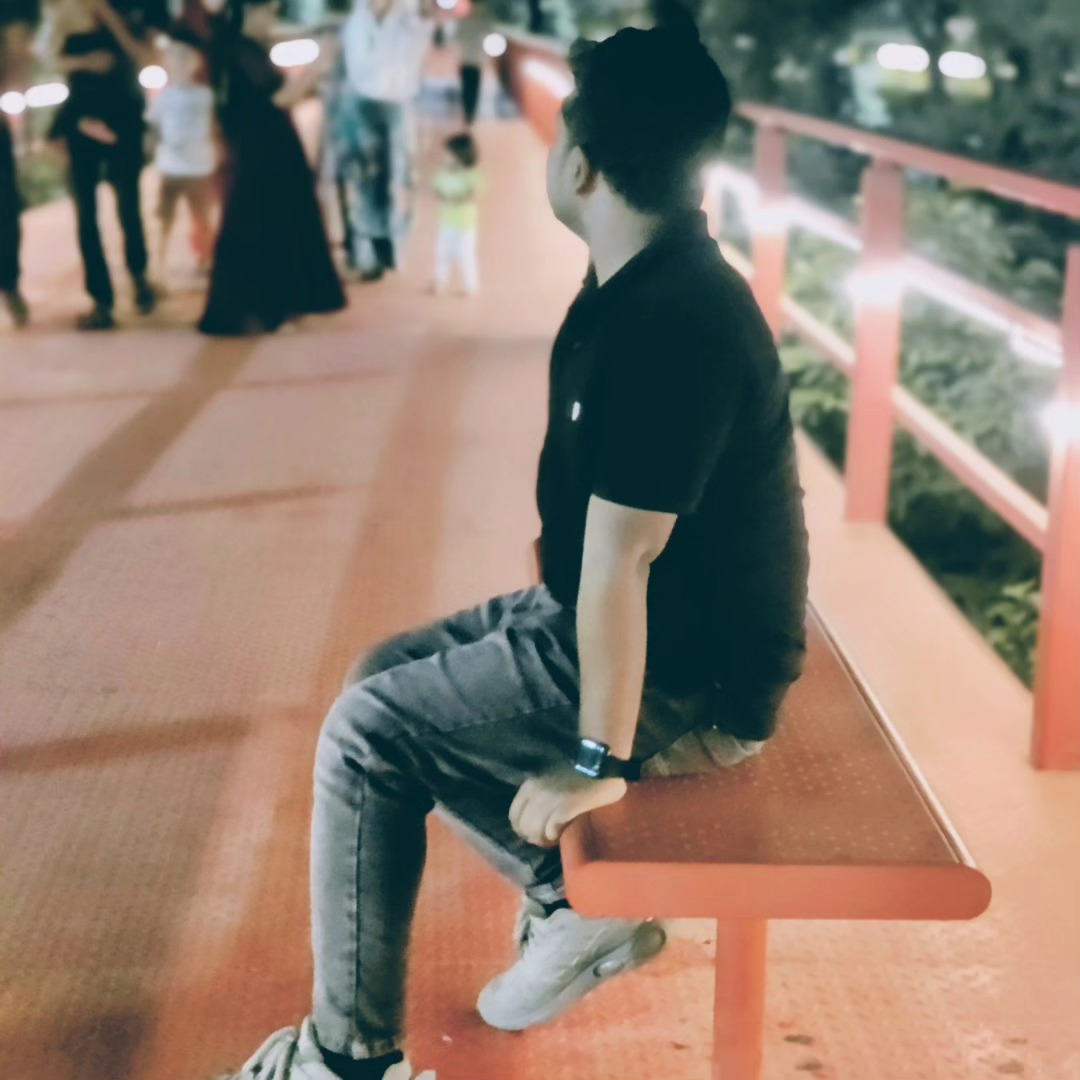 Weekend Refreshment at Front Lake Park, Hyderabad