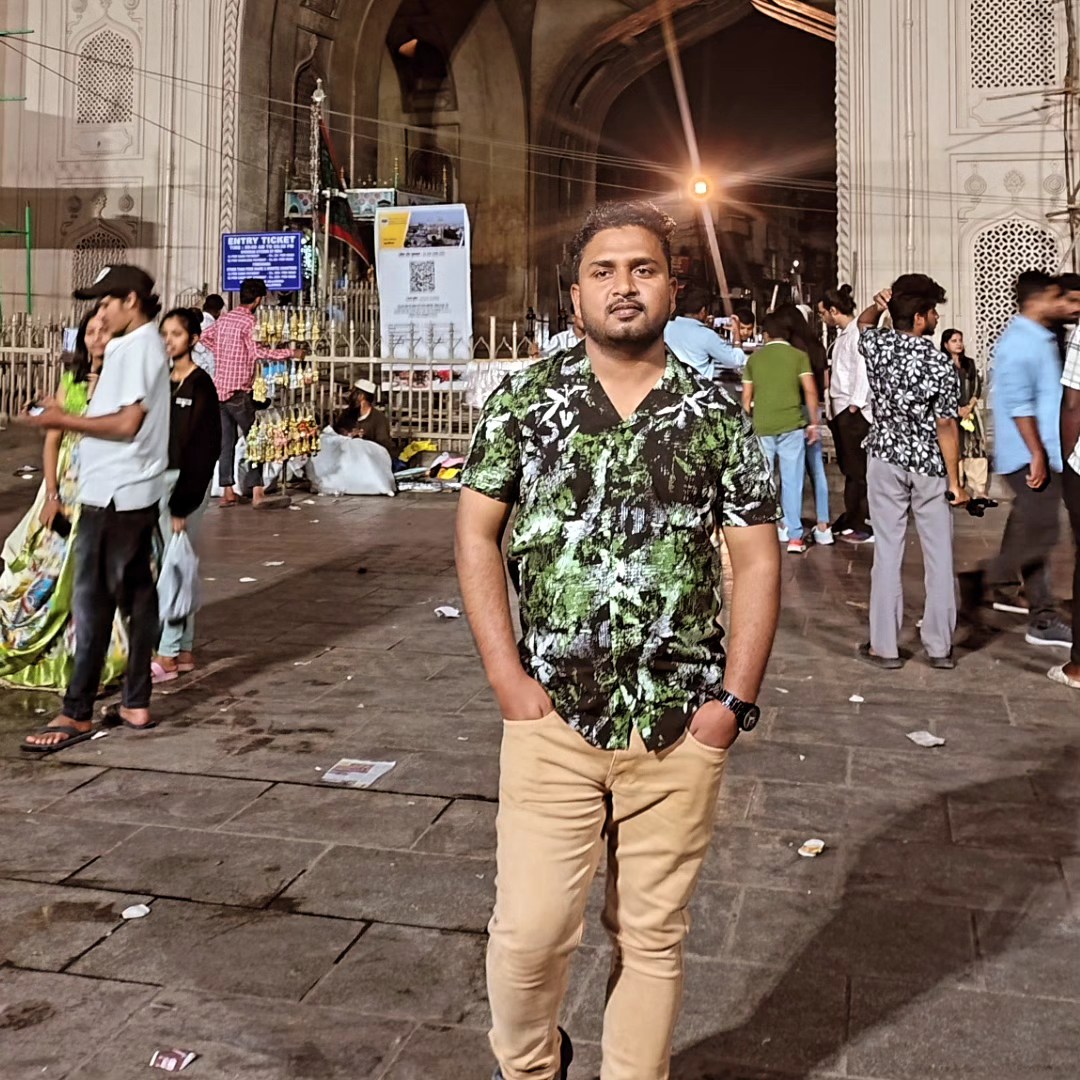 Midnight stroll near Charminar