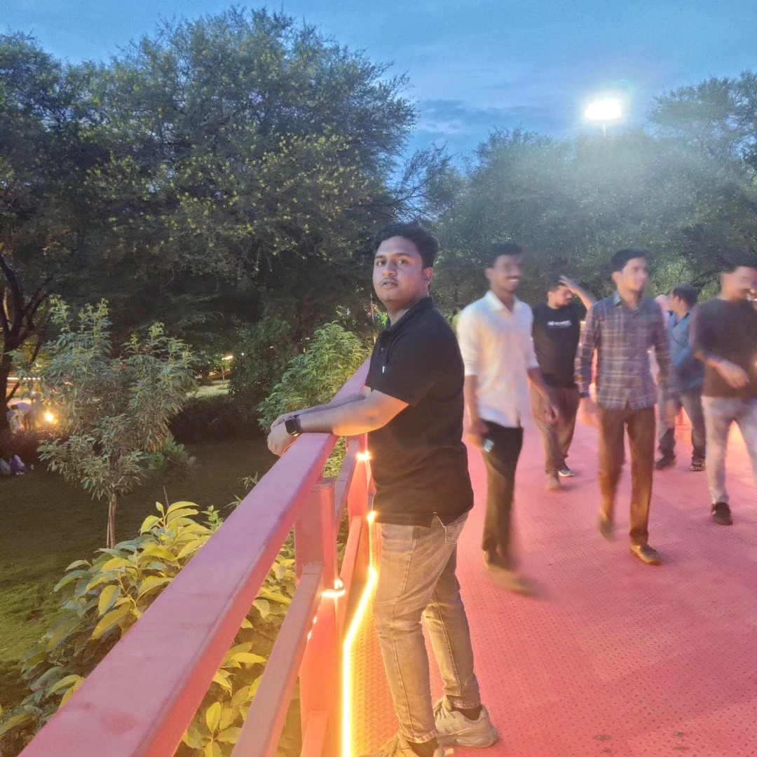 Weekend Refreshment at Front Lake Park, Hyderabad